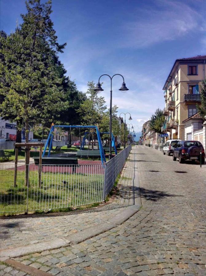 Elegante Appartamento Vicino Al Centro Turin Exterior foto